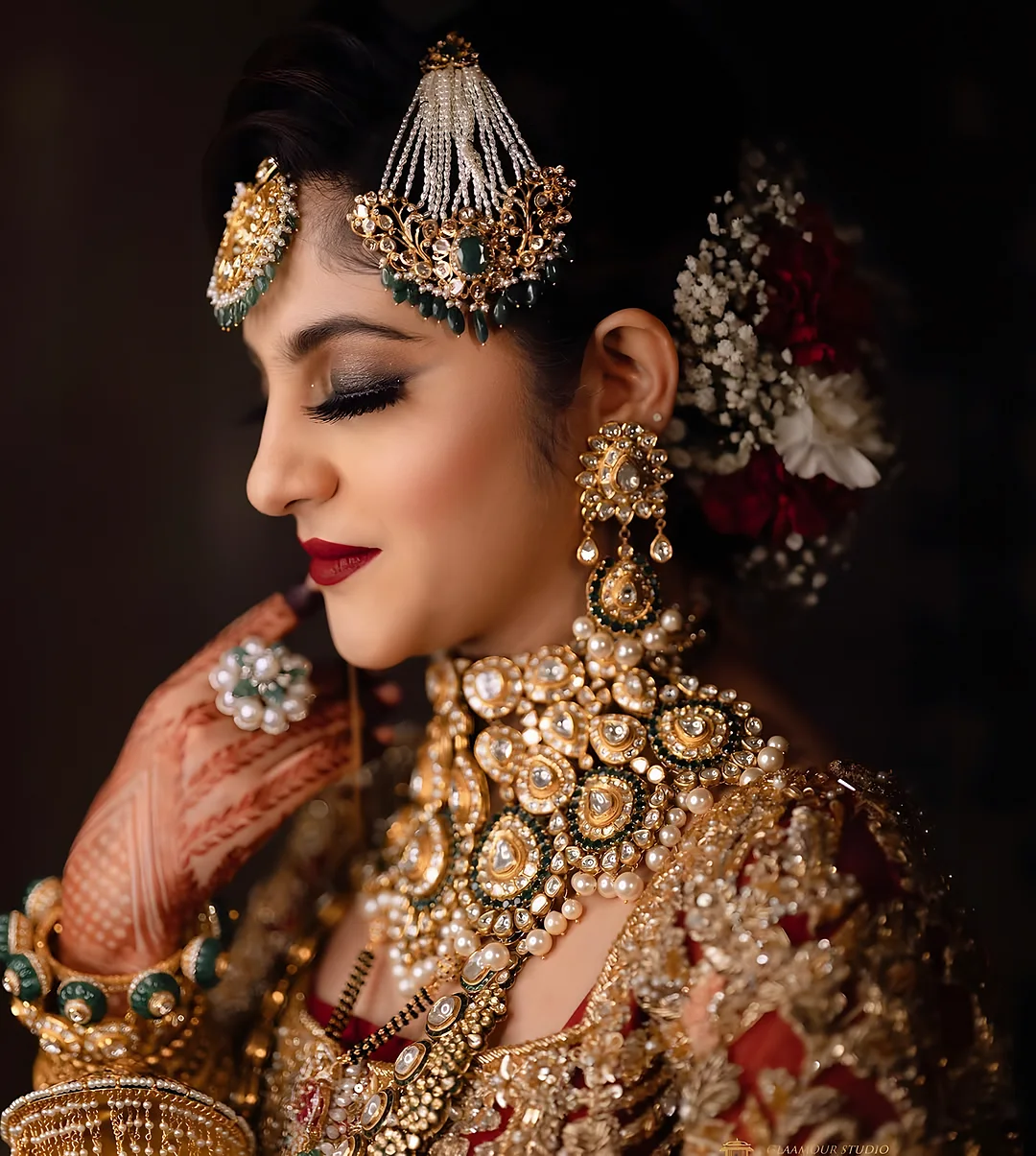 Bride with a statement passa